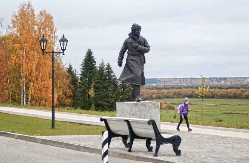 Скульптуры и статуи