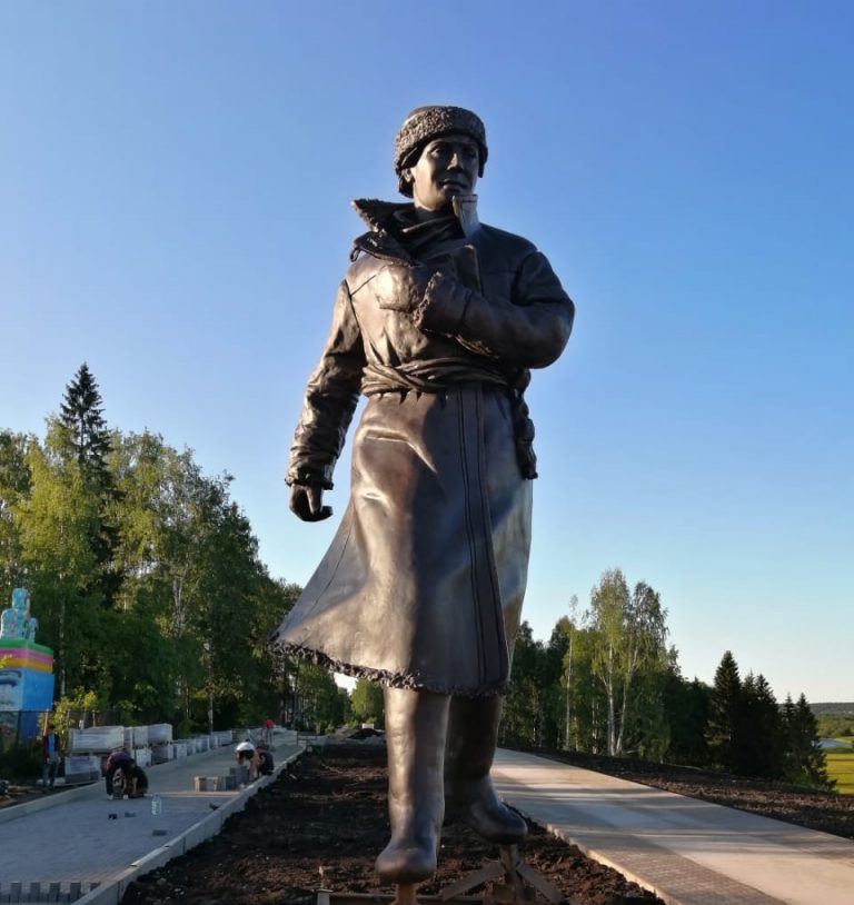 Ломоносов вновь в пути
